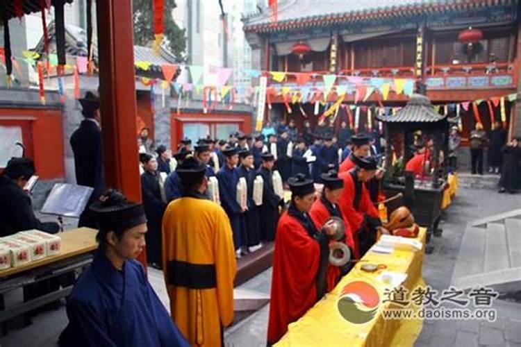 梦见无处躲藏