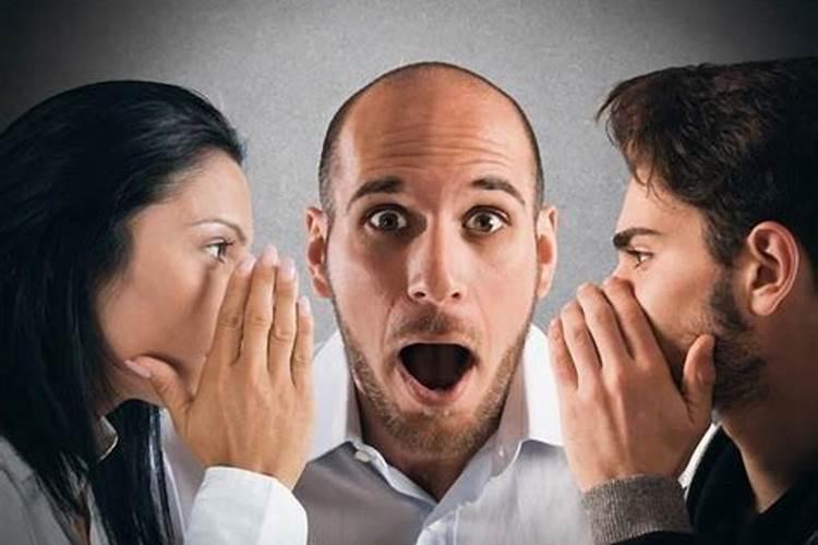 ...吗？小人一定包括女人的吧？不是所有的女人都是小人啊