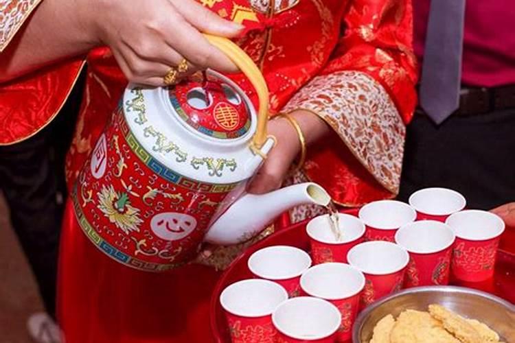 闽南的婚姻习俗。