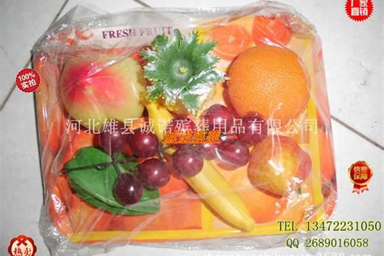 财神供桌上的供品摆放