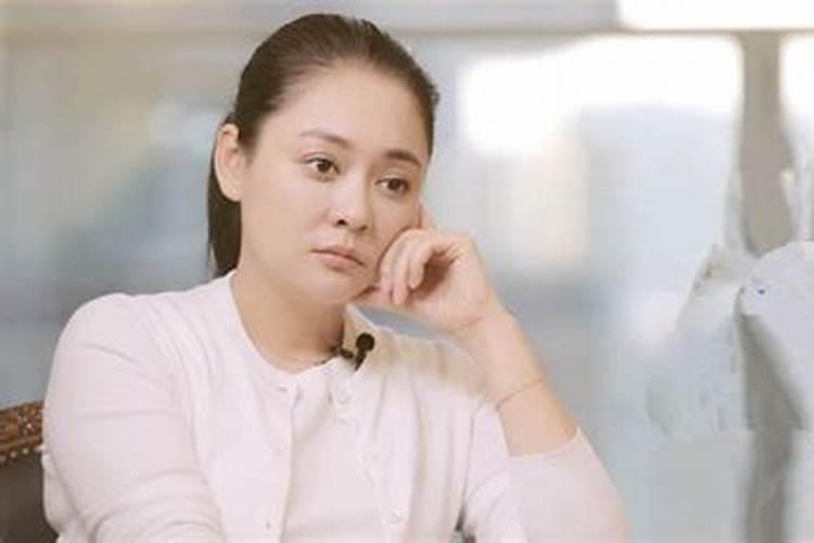 梦见前夫找了个相貌清秀女朋友？