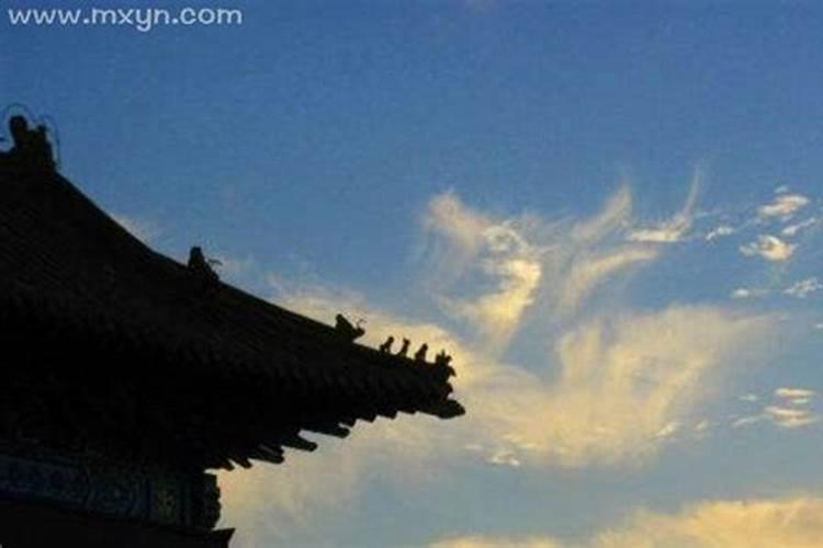 家长经常抱婴儿有哪些好处和坏处？