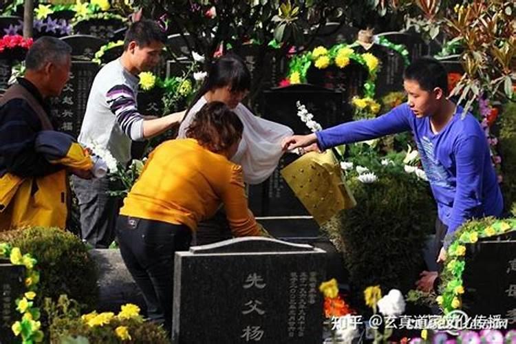 过了七月十五以后可以上坟吗？