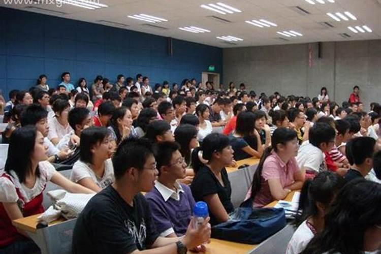 网上算命说出了生辰八字和时辰姓名和省份会不会有什么危害？