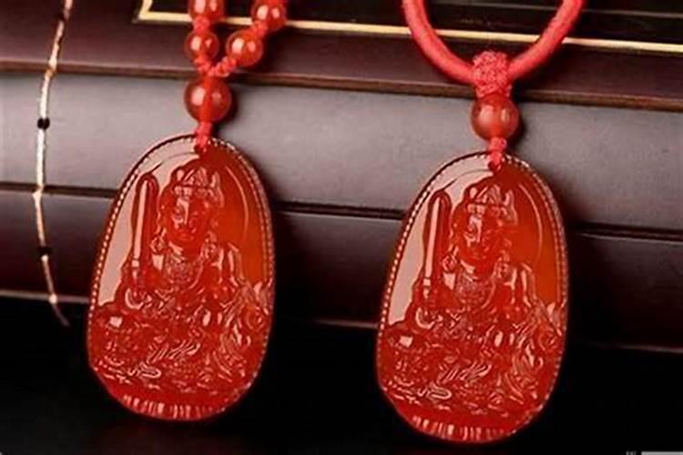 属兔本命年带什么好 本命年兔年佩戴什么首饰