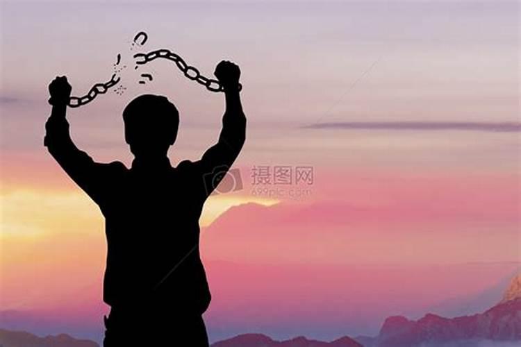 梦到被男的纠缠甩不掉很害怕