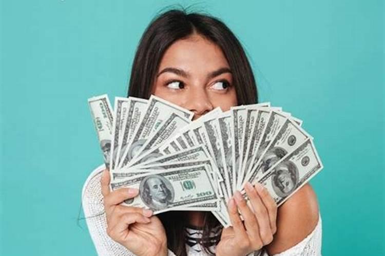 梦见老公把钱给别的女人的预兆
