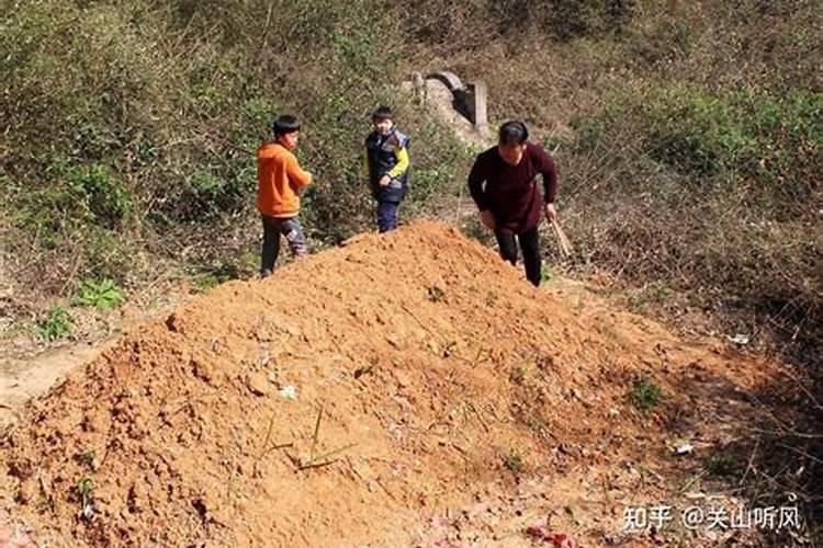 新坟是春分前扫墓还是春分后扫墓 新坟什么时候上合适