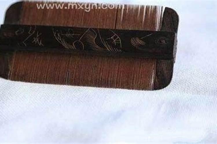 梦见粉红色的卧具,如床罩被子等是什么预兆？