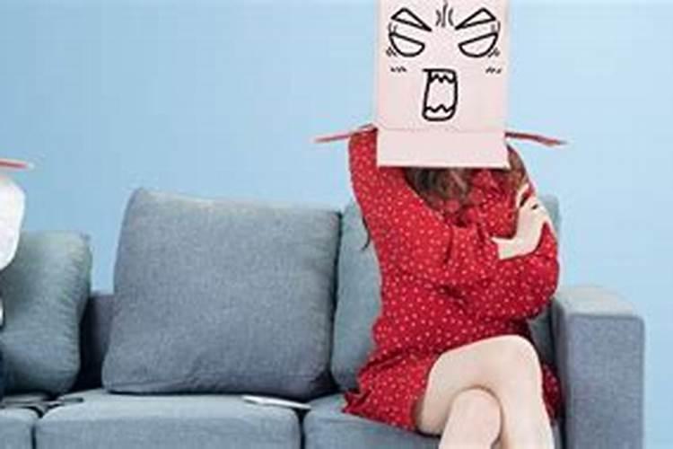 女人梦见老公抓活鱼什么意思