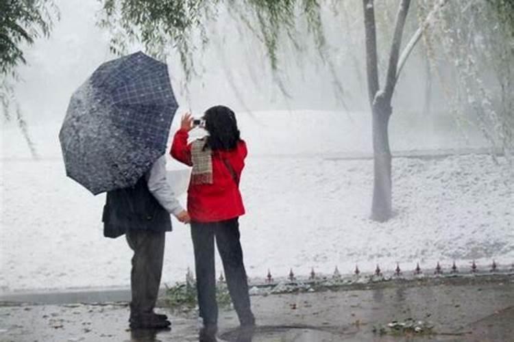 梦见下大雪是胎梦吗？  百度宝宝知道