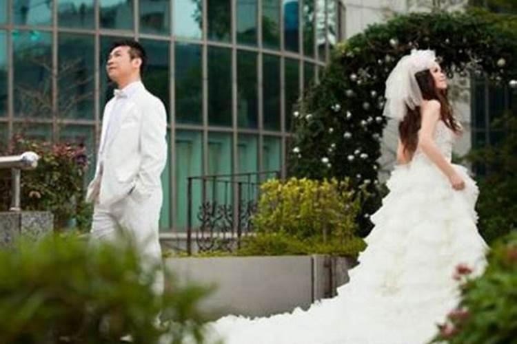 梦见自己结婚又离婚是什么意思？