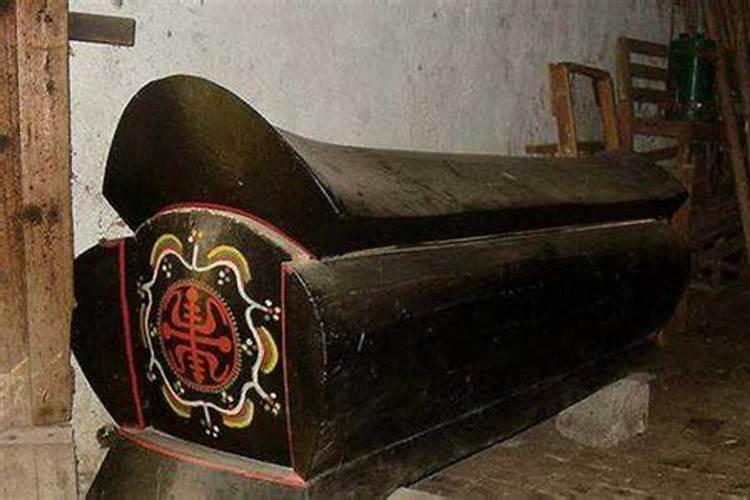梦见棺材里死人坐起的预兆