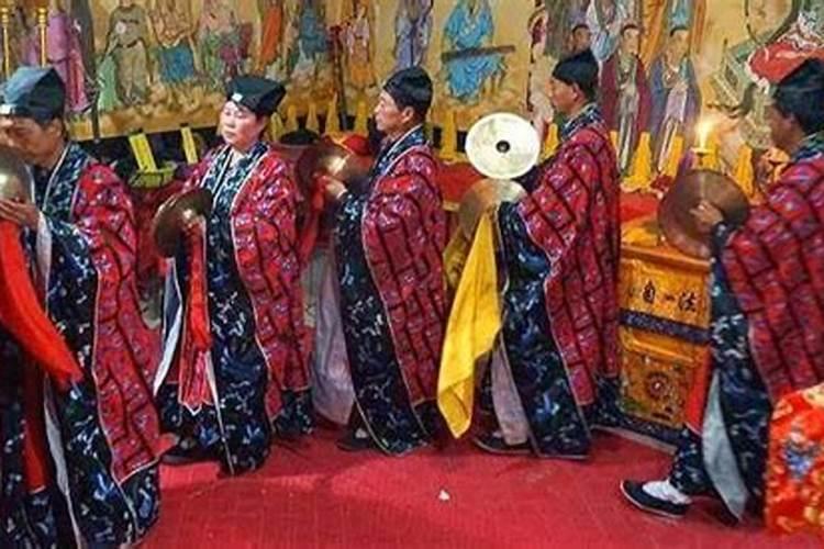 梦见老婆掉水中淹死了