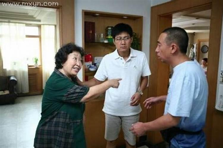 梦见舅舅一家人是什么意思