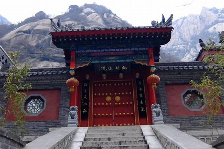 女人梦见死人说话是什么兆头