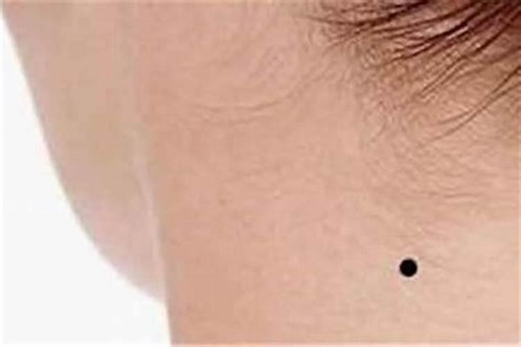 脖子后有痣的男人命运