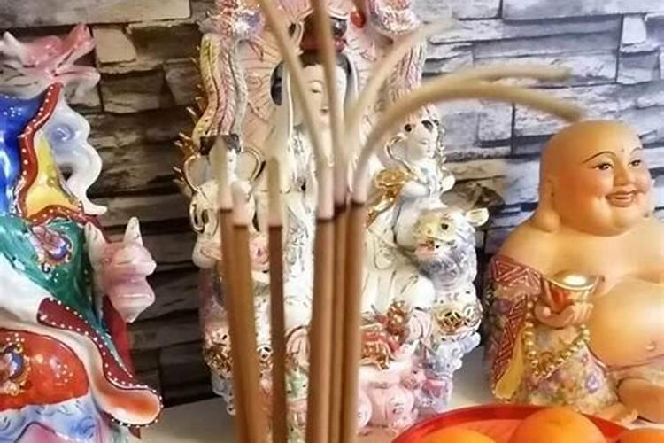 为什么看香人要别人贡神仙