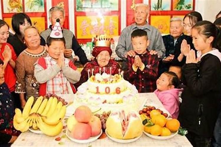 湖南一位老人70岁大寿做棺材,此举是否不妥？