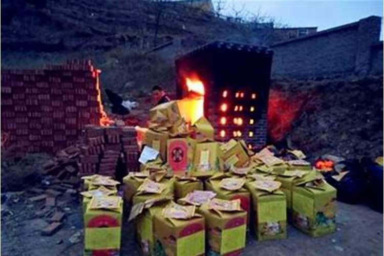 济南今天为什么那么多烧纸钱的？是什么忌日？