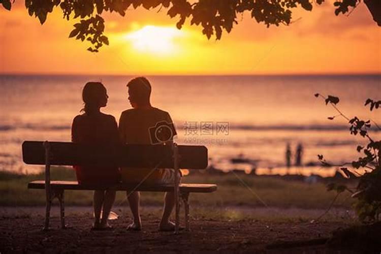 72年属鼠女2025年的运程和每月运势