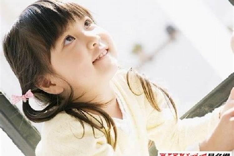做梦梦到女人主动投怀送抱