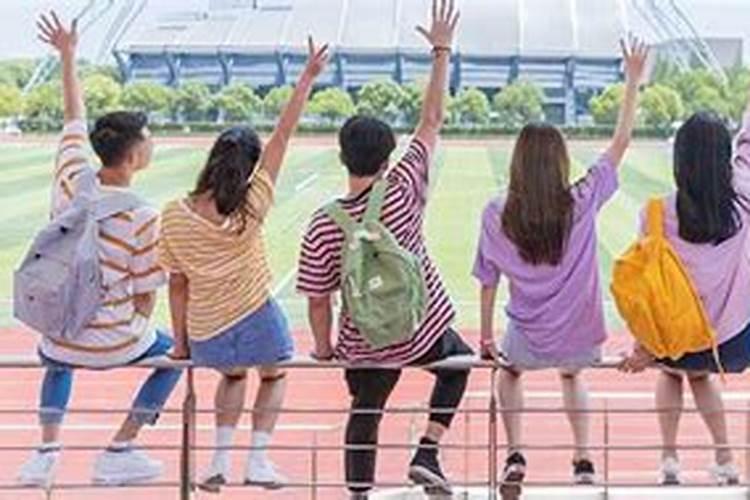 梦见多年不见的初中同学的预兆