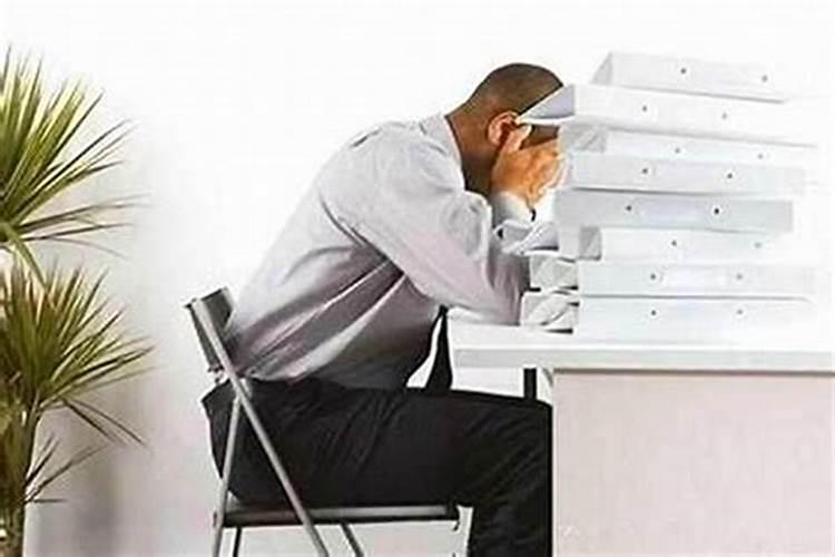 梦见死去的人活着有什么寓意？