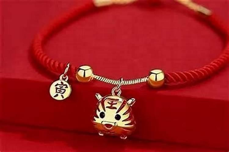 如何根据八字摆放床头,床朝向有何风水禁忌