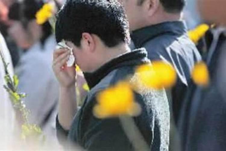 梦见死去的人好不好