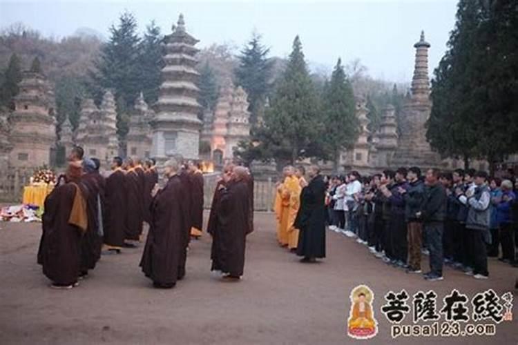 农历十月初一上坟需要什么贡品
