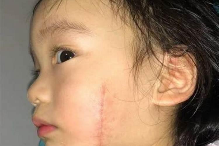 梦见自己孩子掉水里又救上来了 梦见自己孩子掉水里又救上来了代表的是...
