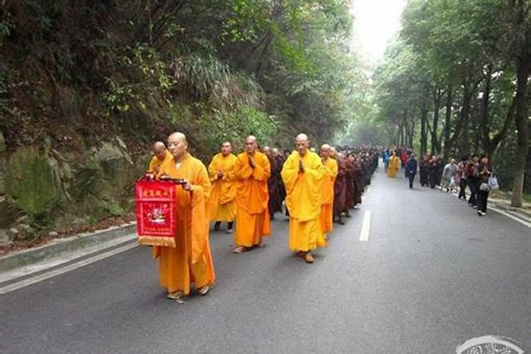 清明几点去扫墓最好