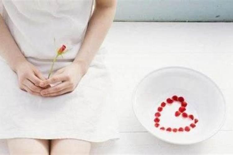 梦见情人和别的女人在一起什么意思