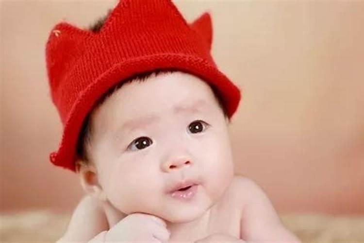请问大师,“偏正印双透”是什么意思？女命有什么特别？