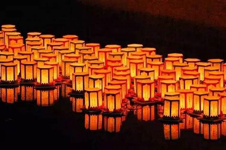 七月十五中元节上坟烧什么 七月十五中元节上坟烧哪些