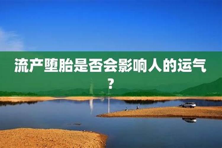 亲属卡发的红包没领退回哪里