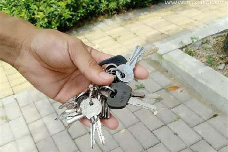 梦见找钥匙,预示着什么？