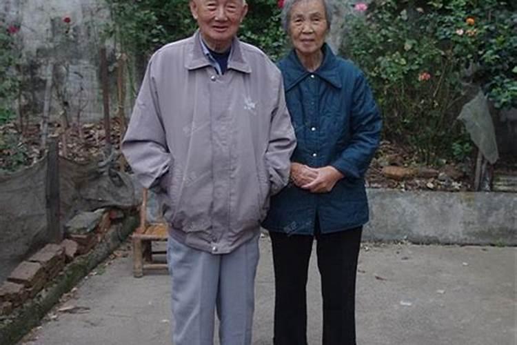 为什么每年总有几次梦见外公外婆？