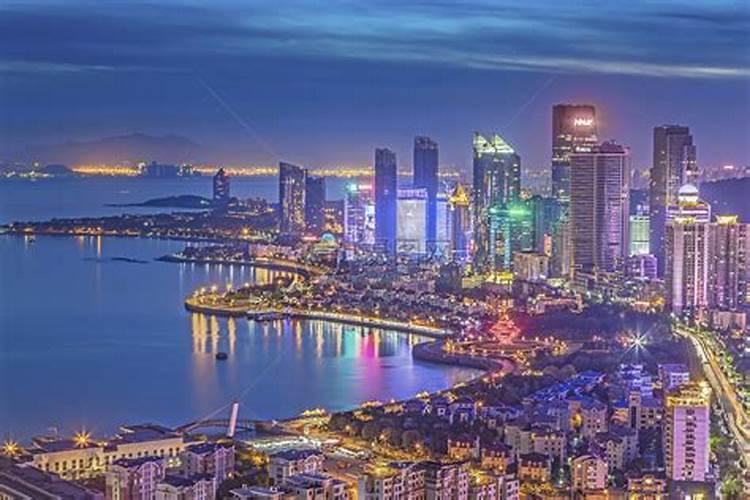 梦见灯光璀璨的夜景