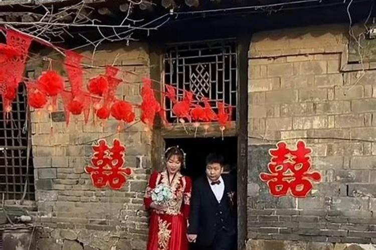 梦见在老家的房子睡觉