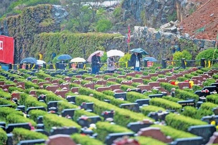 清明节各地祭拜祖先的方式