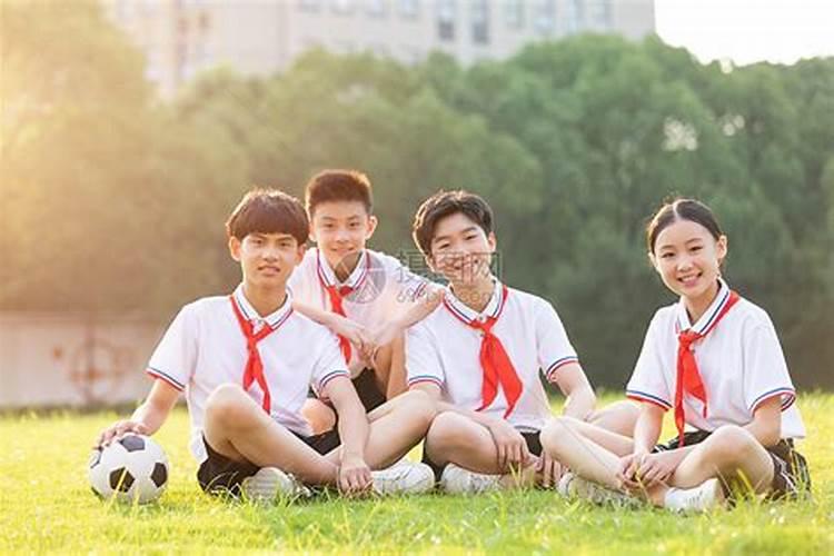 梦见初中同学男的的预兆