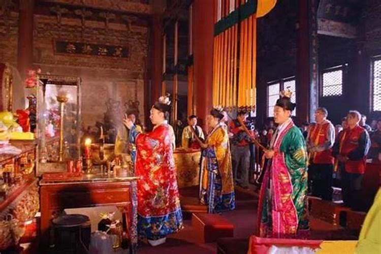 农历二o一七年三月十五日阳历是那天？