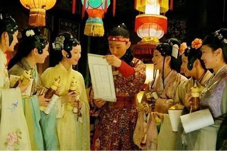属兔的犯太岁应该带什么生肖？