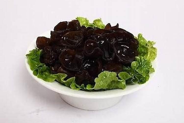 梦见木耳是什么预兆