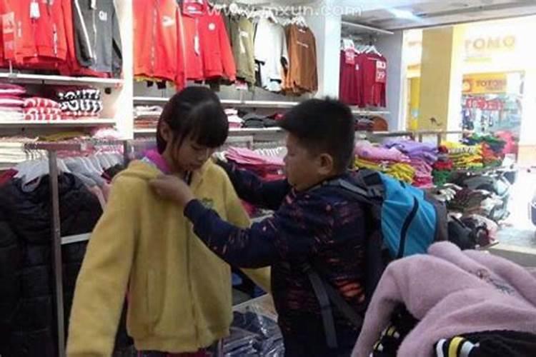 梦见奶奶给钱的预兆
