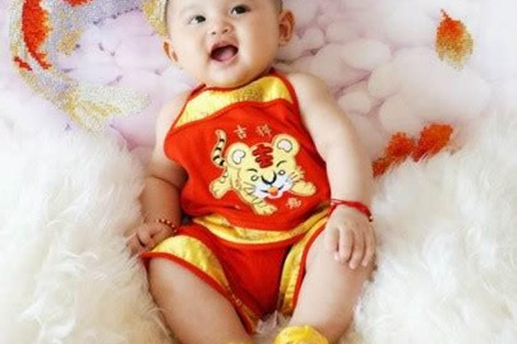 佛说八月十五出生的人中秋节出生的男孩命苦吗？