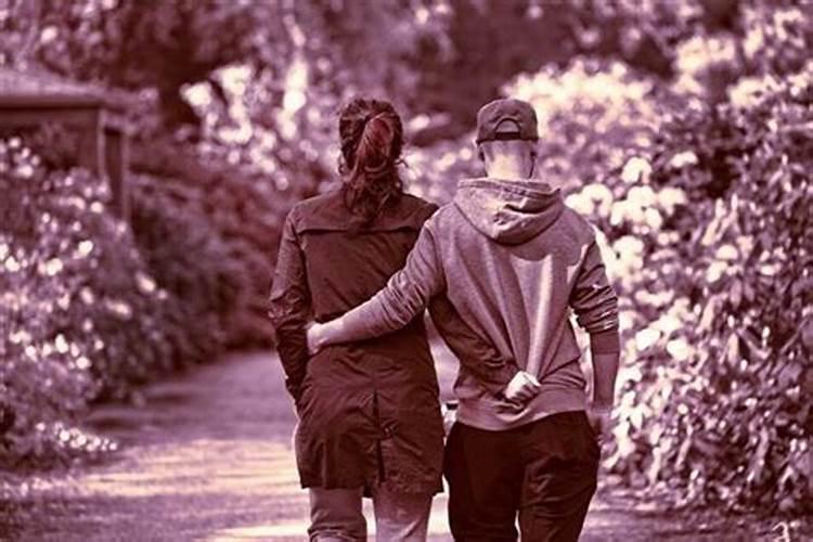 梦见男朋友跟别的女人在一起的预兆 梦见男朋友跟别的女人在一起是什么...