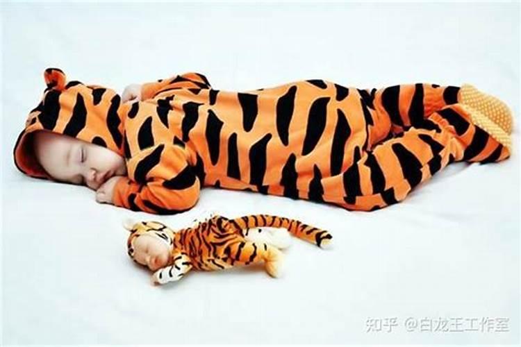 我妹妹的生日是2002年农历3月15日,星座是什么